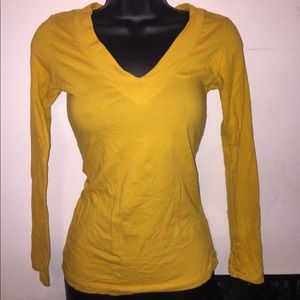 mustard tshirt | rainbow